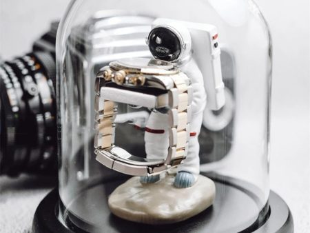 Astronaut Watch Stand for Charging Display Watch Holder Case with  Charging Cable For Sale